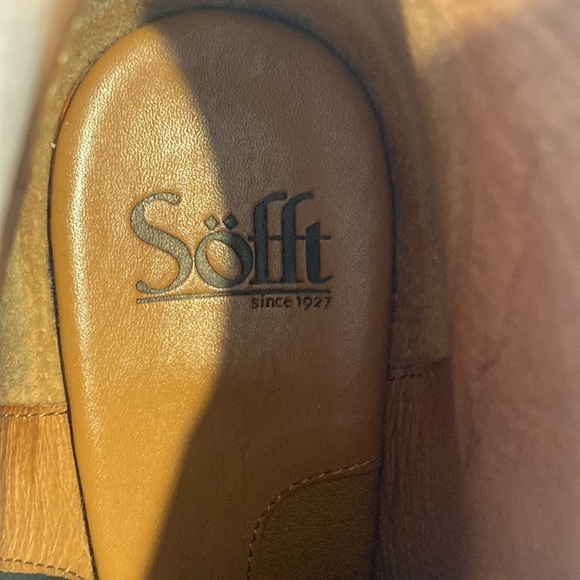 Sofft Black Pointed Toe Leather Booties with buckle detail 9.5 - Picture 7 of 12